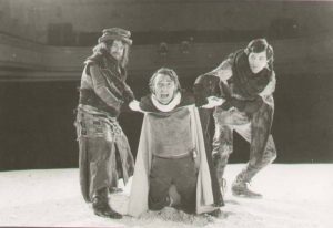 Imagine din spectacolul Macbeth Teatrul, 'Toma Caragiu' - Ploieşti – 28.03.1976, sursa foto: Viorica Samson (Manea)