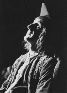 Gheorghe Dinică în Nepotul lui Rameau, regia David Esrig sursa foto: Teatrul Bulandra