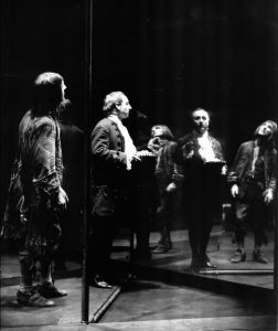 Gheorghe Dinică și Marin Moraru în Nepotul lui Rameau, regia David Esrig sursa foto: Teatrul Bulandra