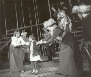 Sanda Toma Iarina Demian in Cercul de creta caucazian, 1977