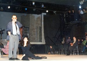 Sase personaje (1995)